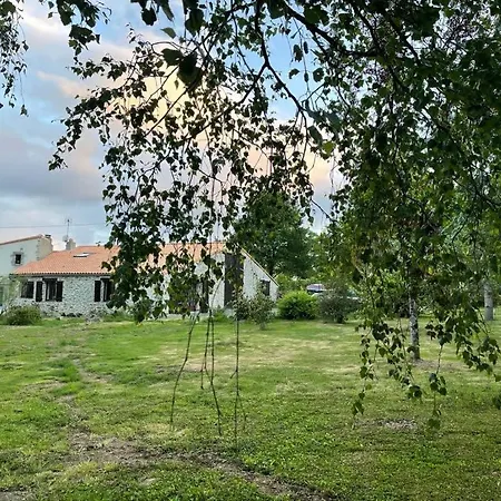 La Parenthese Oda ve Kahvaltı Saint-Étienne-du-Bois